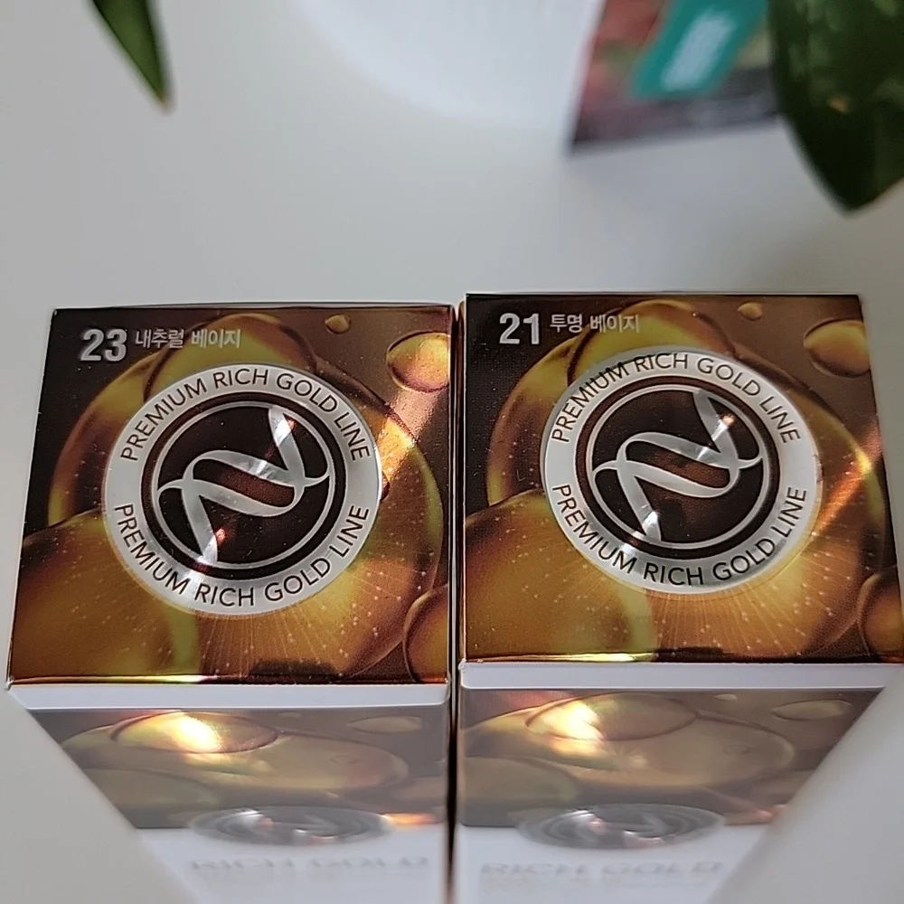 Enough Rich gold Double wear radiance foundation spf50 2 in bundle.